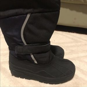 L.L. Bean Kids’ Northwoods Boots Black Size 4